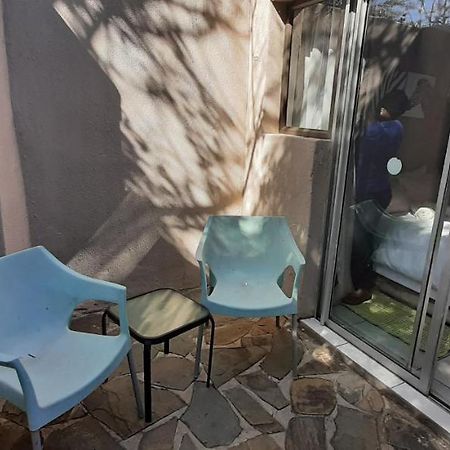 Self-Catering Studio, Unit 3 On Krupp Apartment Windhoek Exterior photo